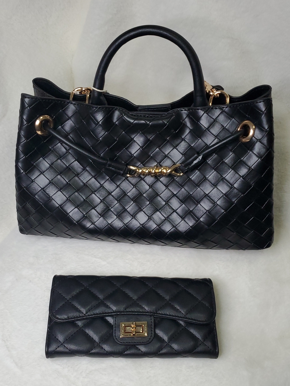Source Unknown Black Woven Shoulder Bag with Quilted Wallet and Gold Hardware